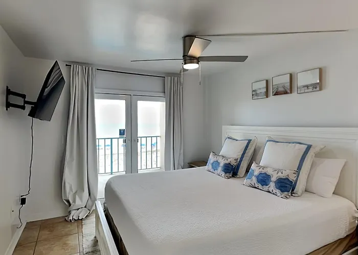 Holiday home Surfside Shores 1304 *